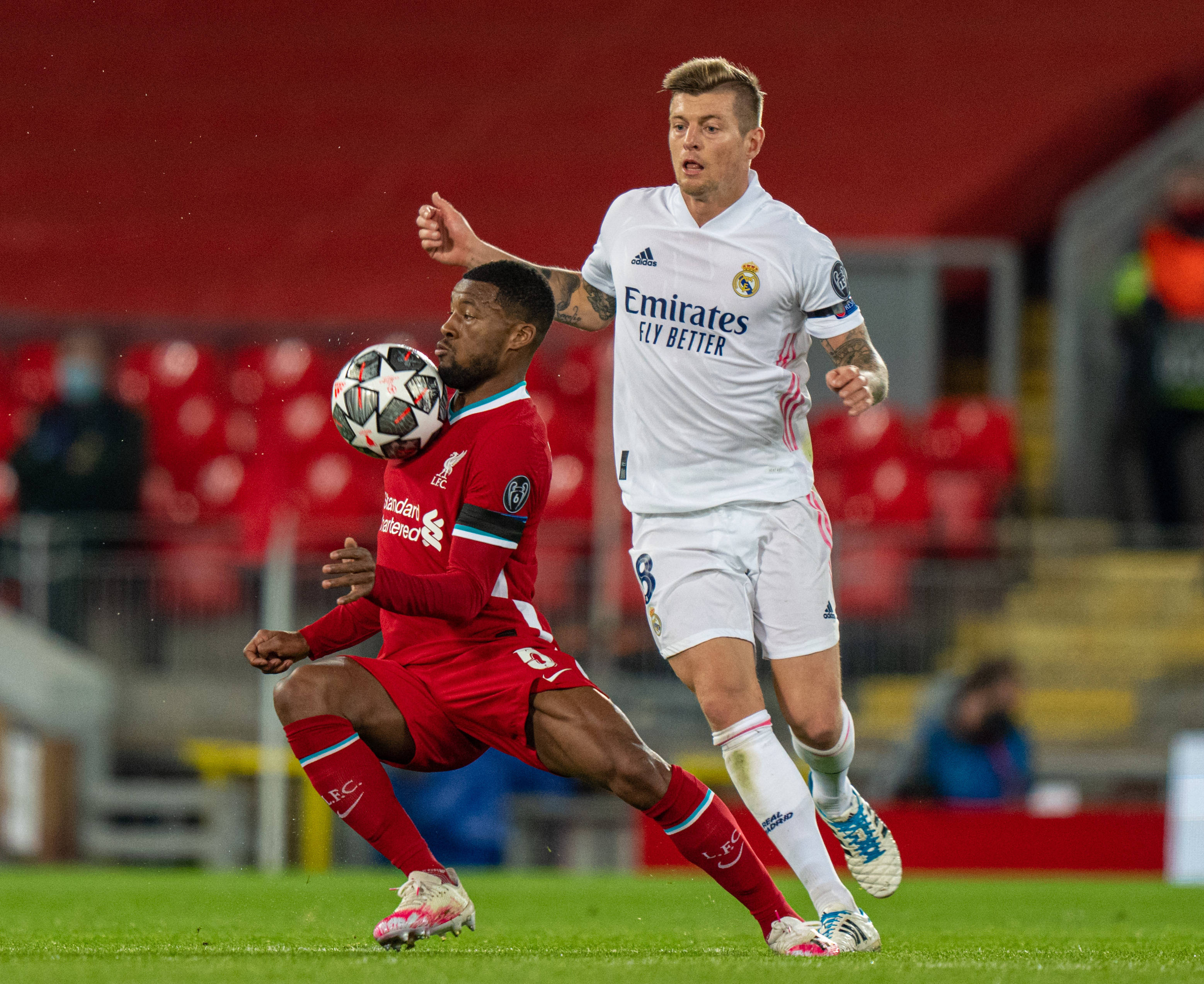 在静态资源 在静态资源